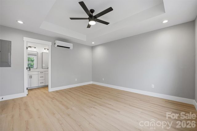 133 Moore Street, Hendersonville, NC 28739