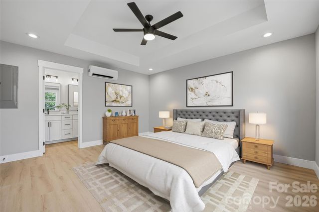 133 Moore Street, Hendersonville, NC 28739
