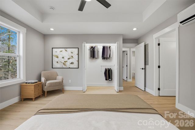 133 Moore Street, Hendersonville, NC 28739