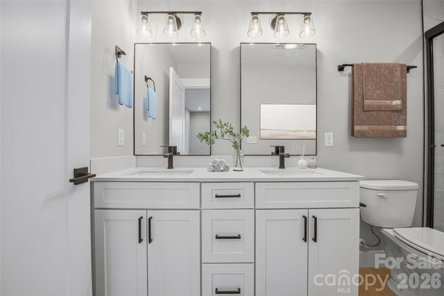 133 Moore Street, Hendersonville, NC 28739