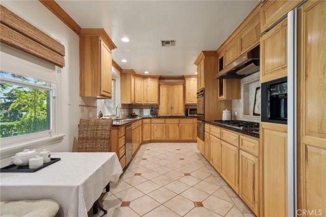 11129 White Oak, Granada Hills, CA 91344