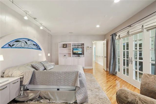 11129 White Oak, Granada Hills, CA 91344