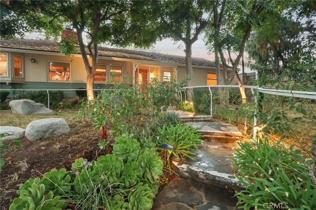 11129 White Oak, Granada Hills, CA 91344