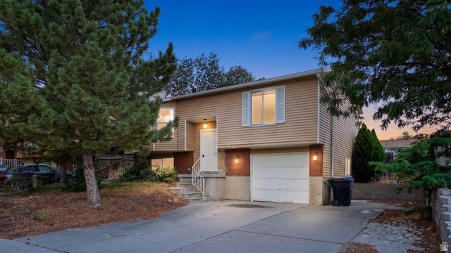 3338 W 5620 S, Taylorsville, UT 84129