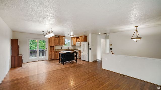 3338 W 5620 S, Taylorsville, UT 84129