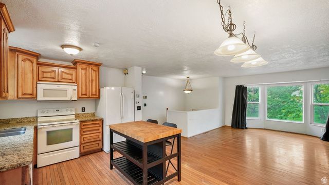 3338 W 5620 S, Taylorsville, UT 84129