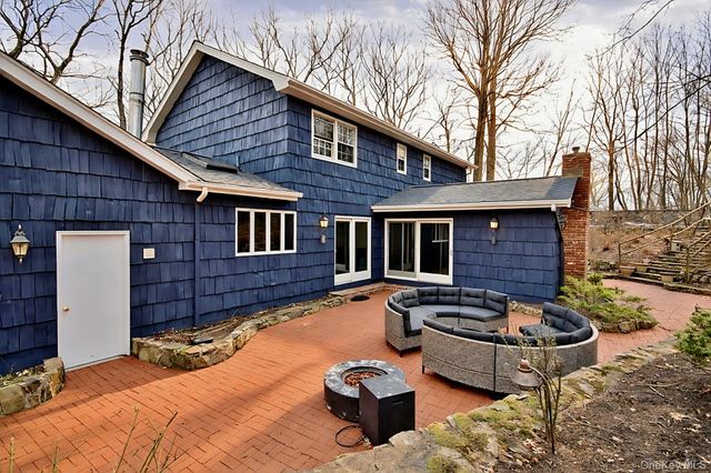 9 Crescent Lane, Putnam Valley, NY 10579