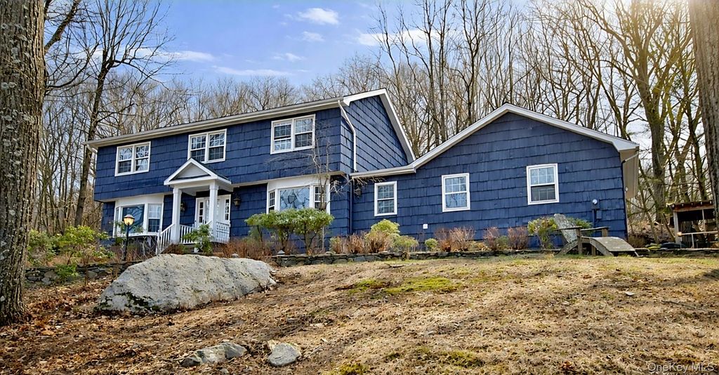 9 Crescent Lane, Putnam Valley, NY 10579