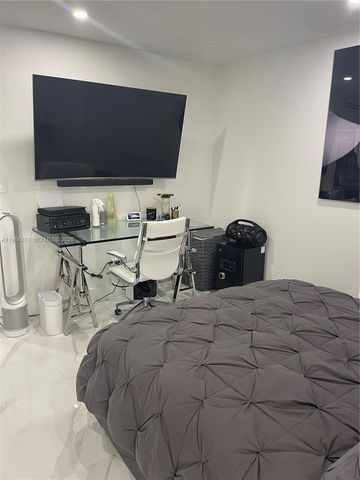 926 Michigan Ave 3, Miami Beach, FL 33139