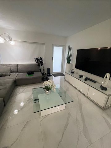 926 Michigan Ave 3, Miami Beach, FL 33139