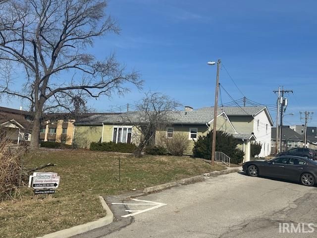 113 - 117 E 19th Street, Bloomington, IN 47408