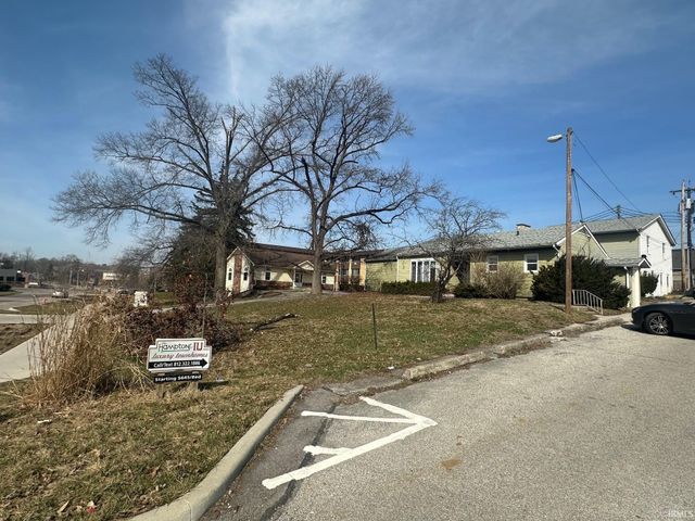 113 - 117 E 19th Street, Bloomington, IN 47408