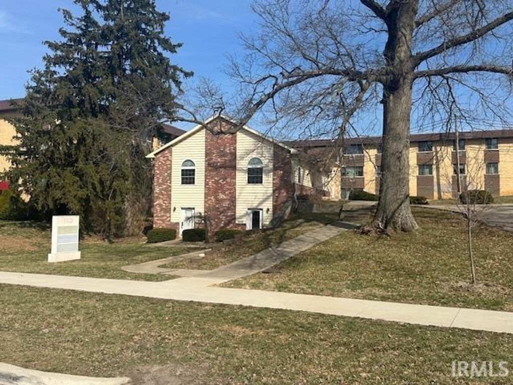 113 - 117 E 19th Street, Bloomington, IN 47408