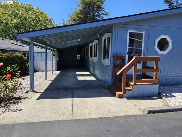 97940 W BENHAM Ln 22, Brookings, OR 97415