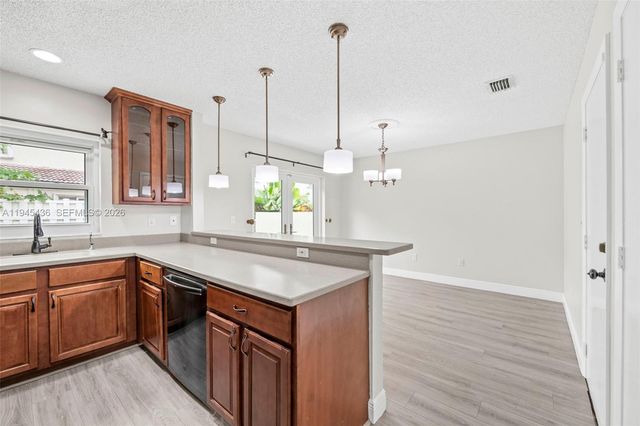 134 NW 117th Ave, Coral Springs, FL 33071