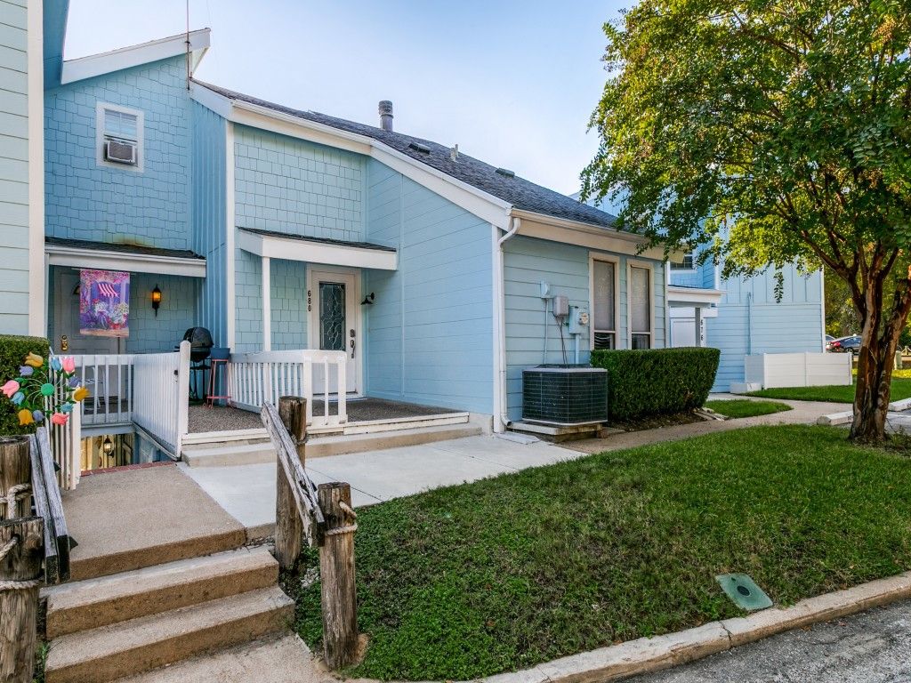 680 Harbor Drive, Azle, TX 76020 — exterior