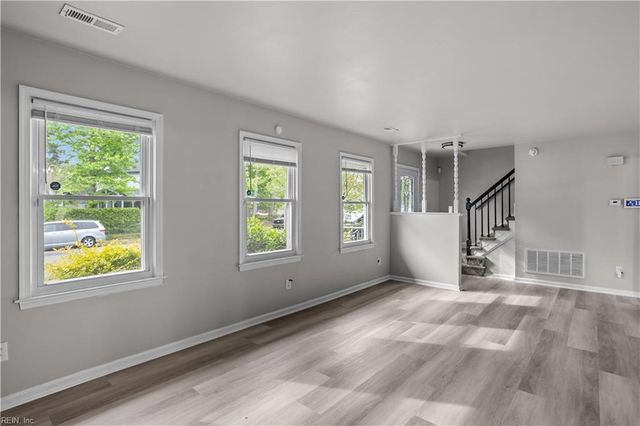 913 Laredo CT, Hampton, VA 23669