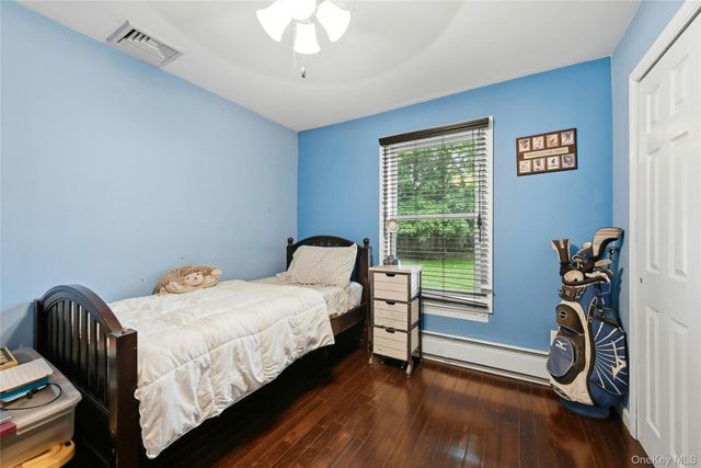 5 Judges Lane, Smithtown, NY 11787