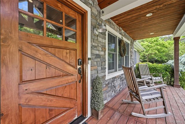 5 Judges Lane, Smithtown, NY 11787
