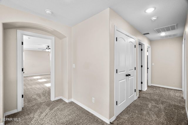 325 QUIET PRAIRIE Drive, Horizon City, TX 79928