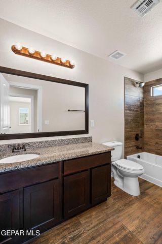 325 QUIET PRAIRIE Drive, Horizon City, TX 79928