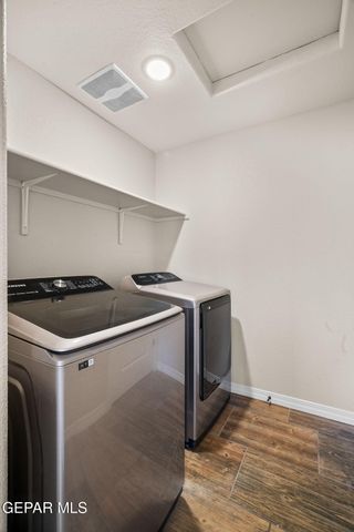 325 QUIET PRAIRIE Drive, Horizon City, TX 79928