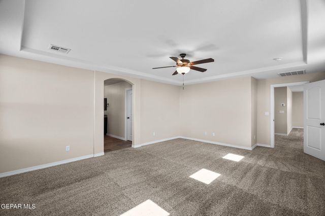 325 QUIET PRAIRIE Drive, Horizon City, TX 79928