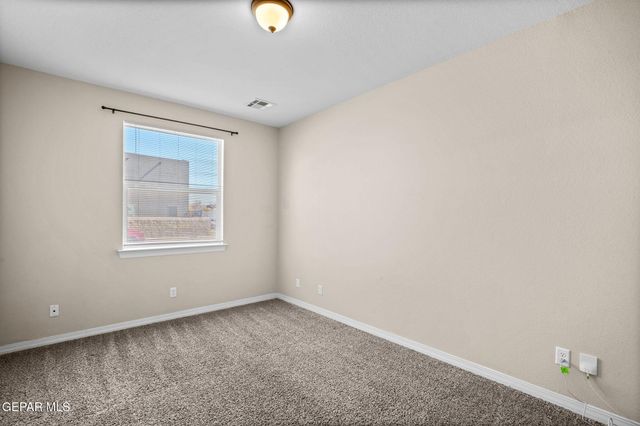 325 QUIET PRAIRIE Drive, Horizon City, TX 79928