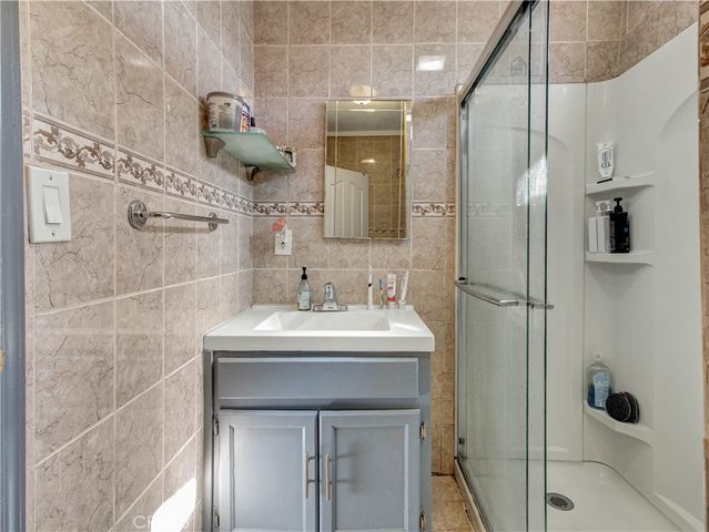 518 S Concord, Los Angeles, CA 90063
