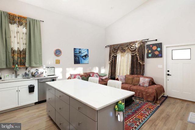 124 HAWTHORNE AVE, Ewing, NJ 08638