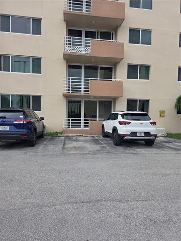 8050 NW 8th Street 110, Miami, FL 33126