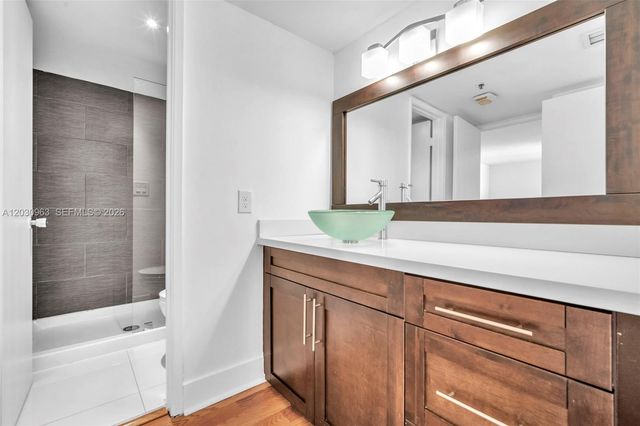 20355 NE 34th Court 421, Aventura, FL 33180