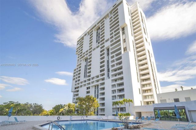 20355 NE 34th Court 421, Aventura, FL 33180