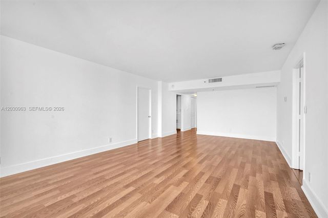 20355 NE 34th Court 421, Aventura, FL 33180