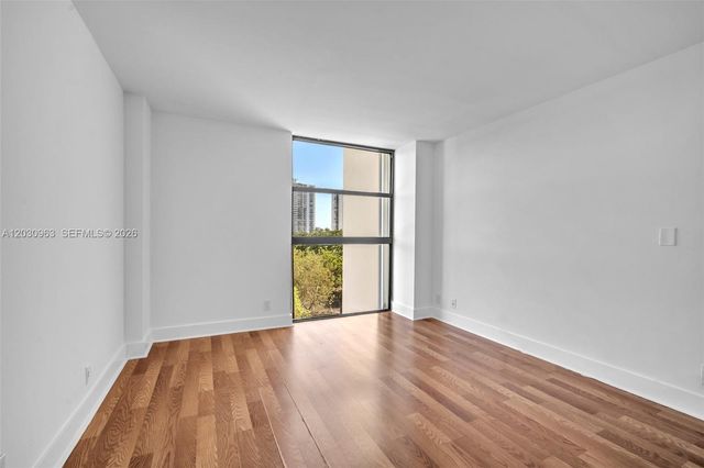 20355 NE 34th Court 421, Aventura, FL 33180