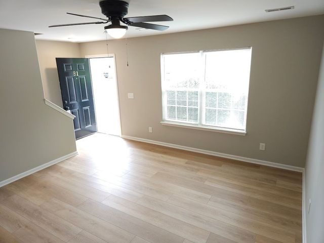 705 Crestland Ave Apt B1, Murfreesboro, TN 37130