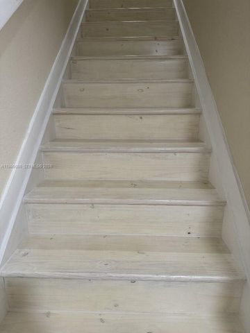 1236 NW 208th St, Miami Gardens, FL 33169