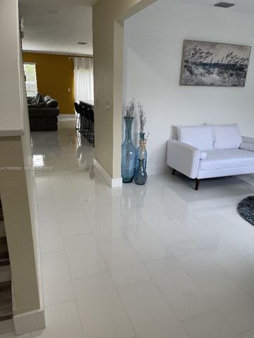 1236 NW 208th St, Miami Gardens, FL 33169