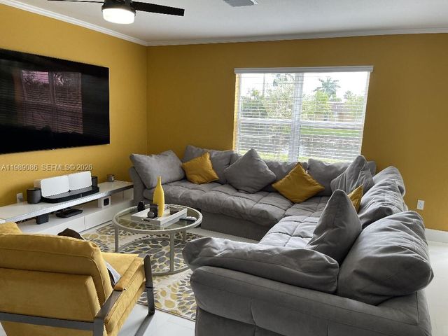 1236 NW 208th St, Miami Gardens, FL 33169