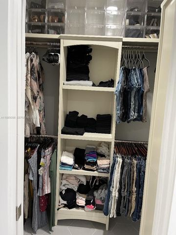 1236 NW 208th St, Miami Gardens, FL 33169