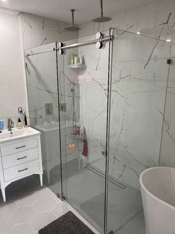 1236 NW 208th St, Miami Gardens, FL 33169