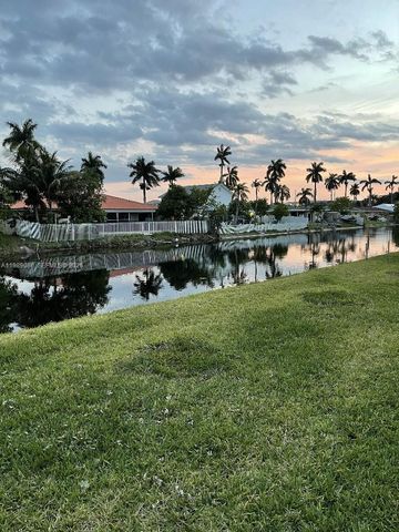 1236 NW 208th St, Miami Gardens, FL 33169