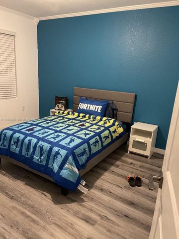 1236 NW 208th St, Miami Gardens, FL 33169