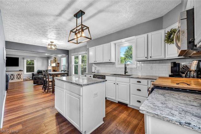 4179 Shenandoah Pky, Brunswick, OH 44212
