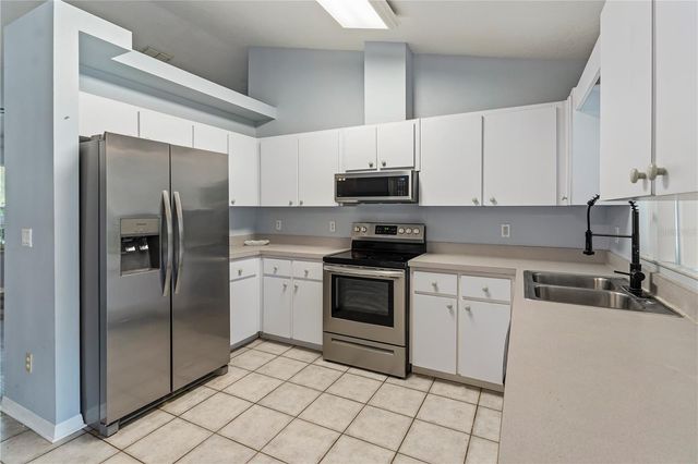 5542 NW 60TH TERRACE, Ocala, FL 34482