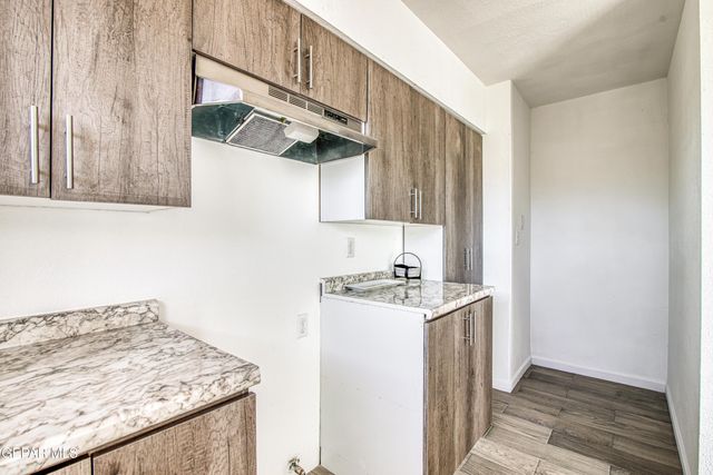 10068 Manitoba Street, El Paso, TX 79924