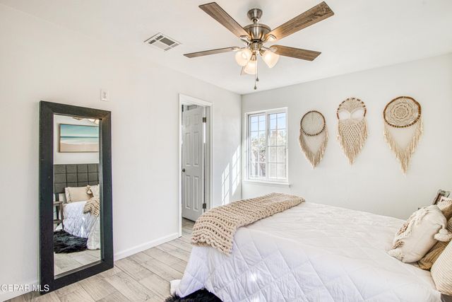 10068 Manitoba Street, El Paso, TX 79924