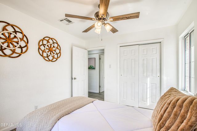 10068 Manitoba Street, El Paso, TX 79924