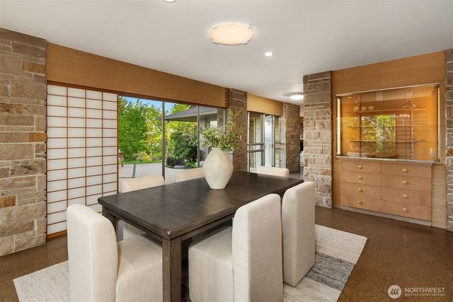 3704 48th Avenue NE, Seattle, WA 98105