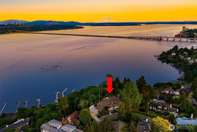3704 48th Avenue NE, Seattle, WA 98105